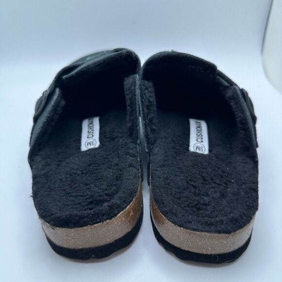 CUSHIONAIRE Women's Cork Footbed Clog with Genuine Leather Upper, Faux Fur Linin - Picture 4 of 7